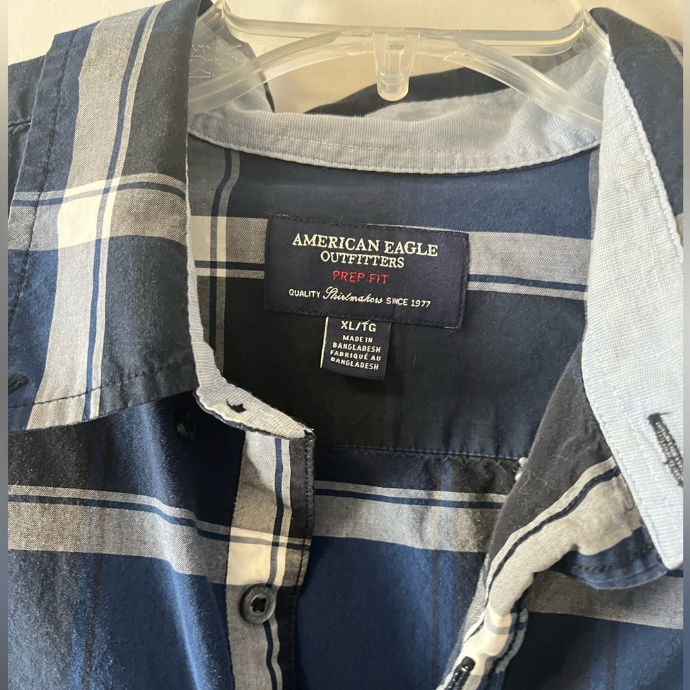 American Eagle Prep Fit Blue, Black and White Plaid Long Sleeve Shirt Size XL - Picture 5 of 6